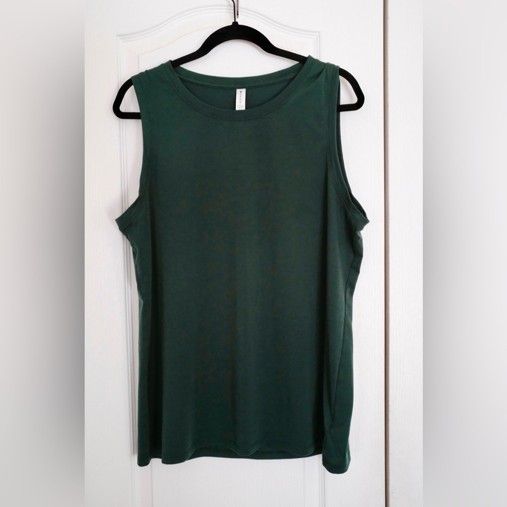 Athleta Green Sleeveless Women's Workout Top